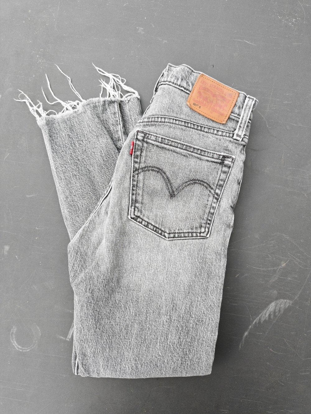 Levi's Women's High-Rise Straight Jeans - Light Gray